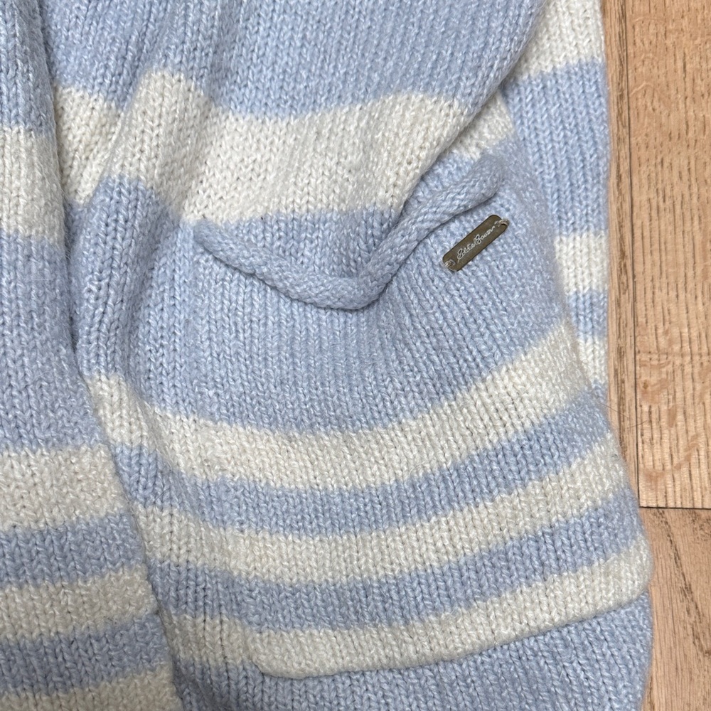 Eddie Bauer Blue and Cream Knit Cardigan/Robe - Picture 4 of 5